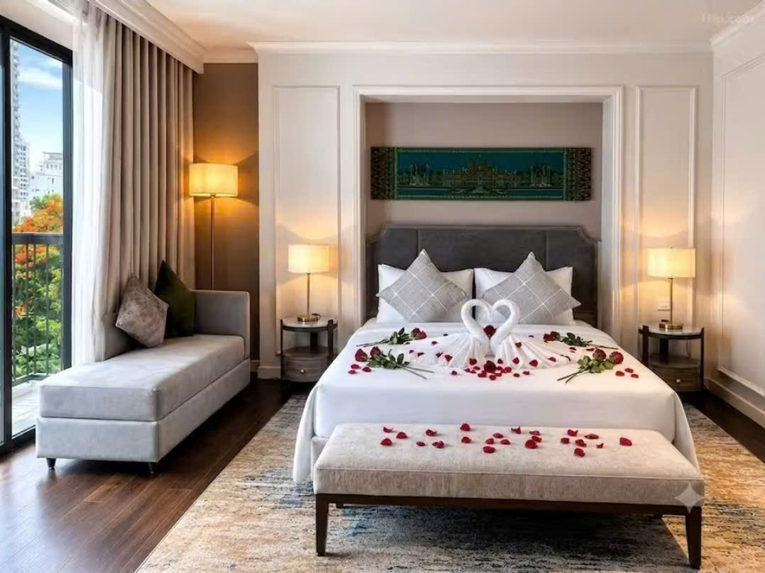 Guest room of Lavia Hotel Phnom Penh designed and built by Minh An Decor