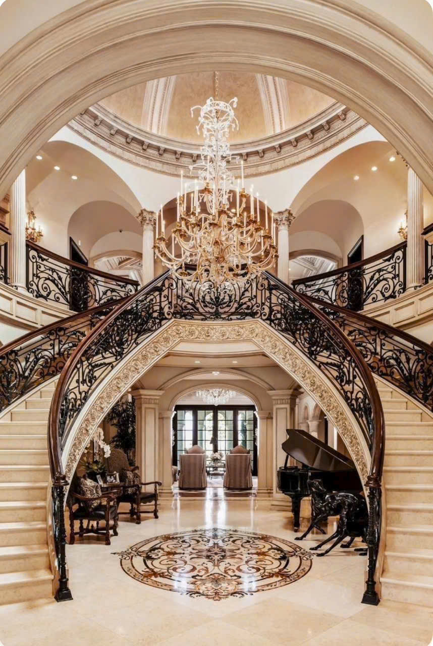 VILLA CỔ ĐIỂN QUẬN 8